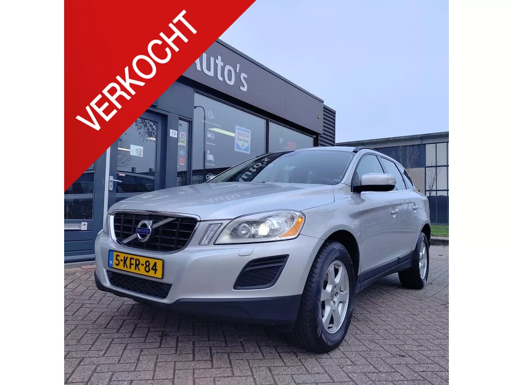 Volvo XC60 2.0 T5 Momentum Camera, PDC-A, stoelverwarming